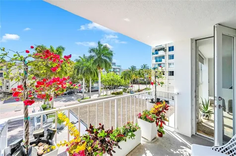 1228 West Avenue Miami Beach FL 33139