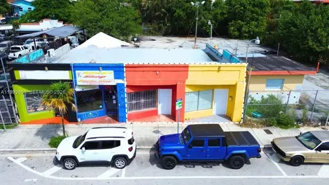 1527 W Flagler Street Miami FL 33135