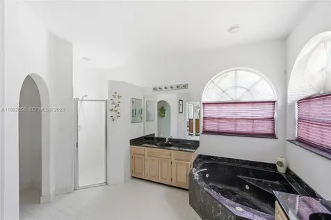 3038 Lakewood Drive Weston FL 33332