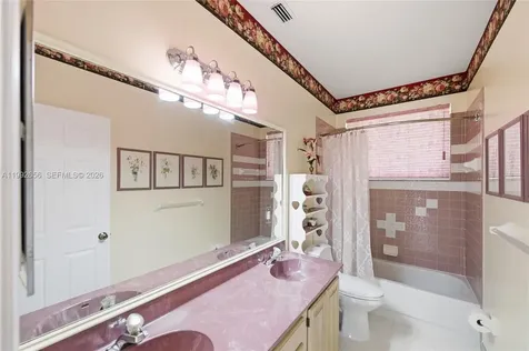 3038 Lakewood Drive Weston FL 33332