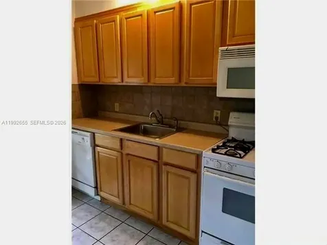 809 NE 17th Avenue Fort Lauderdale FL 33304
