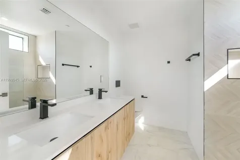 3345 SW 22nd Terrace Miami FL 33145