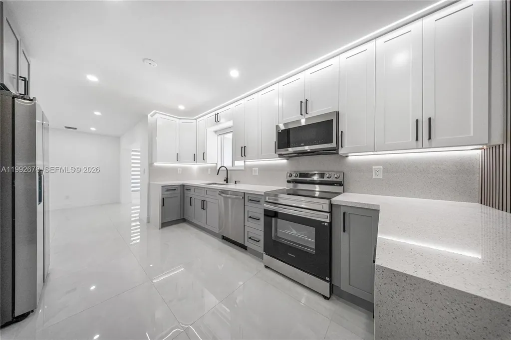17860 SW 110th Court Miami FL 33157