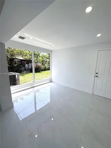 17860 SW 110th Court Miami FL 33157