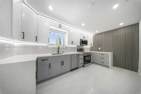 17860 SW 110th Court Miami FL 33157