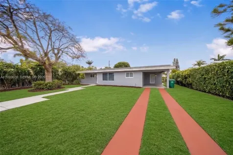 17860 SW 110th Court Miami FL 33157