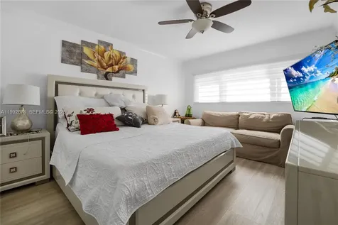 850 SW 138th Avenue Pembroke Pines FL 33027