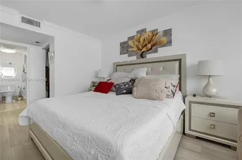 850 SW 138th Avenue Pembroke Pines FL 33027