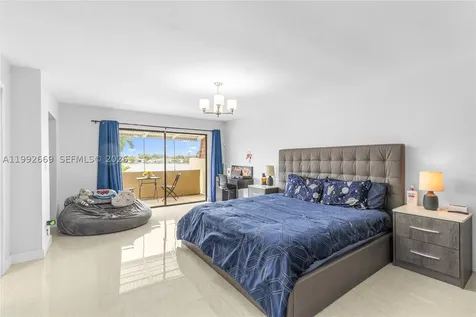 8920 Palm Tree Lane Pembroke Pines FL 33024