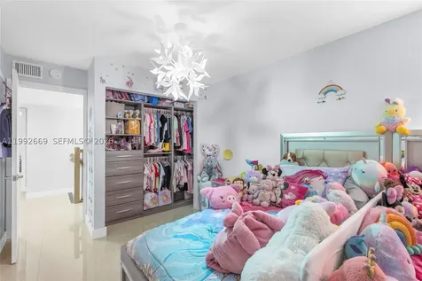 8920 Palm Tree Lane Pembroke Pines FL 33024