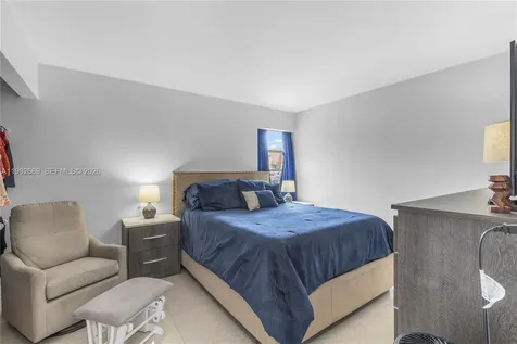8920 Palm Tree Lane Pembroke Pines FL 33024