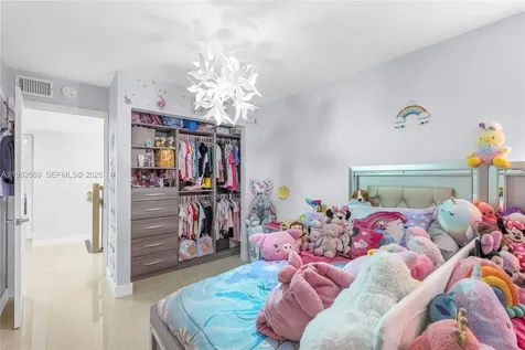 8920 Palm Tree Lane Pembroke Pines FL 33024