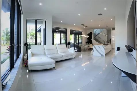 8002 NW 43rd Street Doral FL 33166