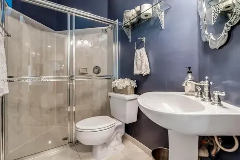 343 Coconut Circle Weston FL 33326
