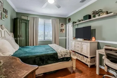 343 Coconut Circle Weston FL 33326