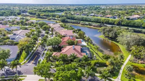 343 Coconut Circle Weston FL 33326