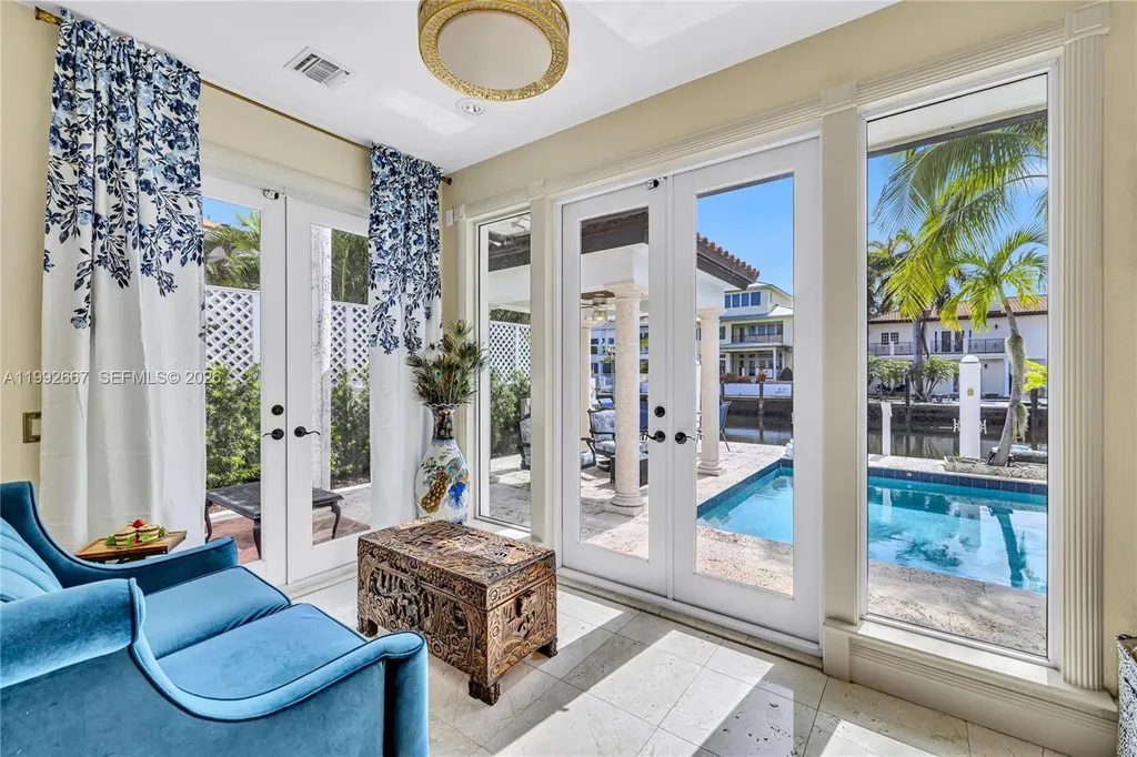625 Poinciana Fort Lauderdale FL 33301