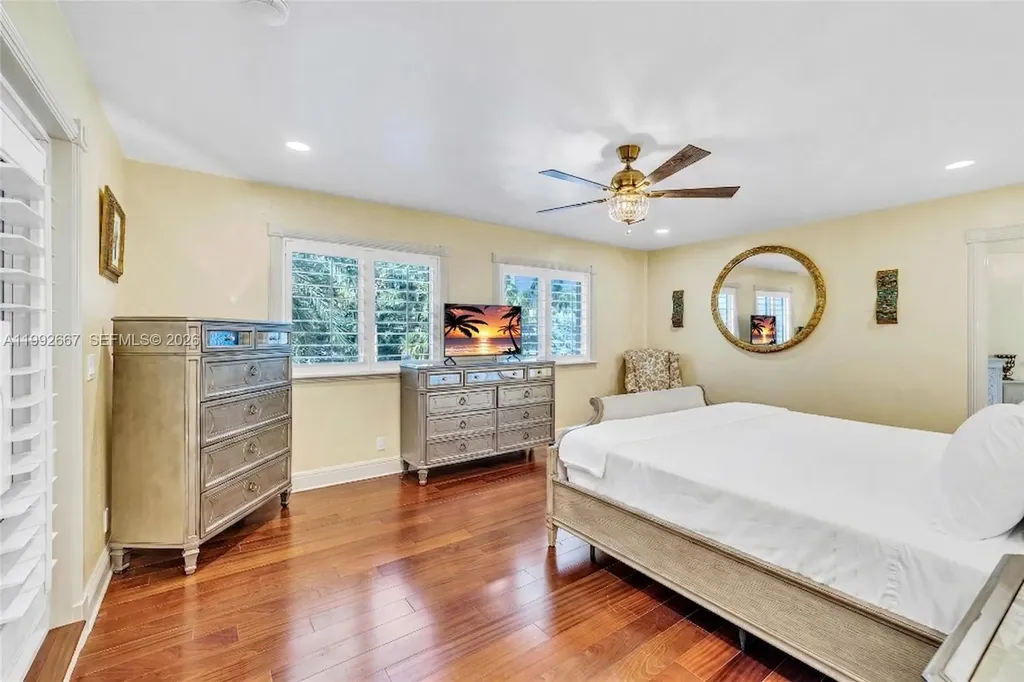 625 Poinciana Fort Lauderdale FL 33301