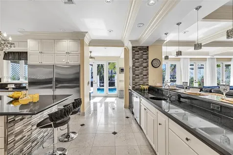 625 Poinciana Fort Lauderdale FL 33301