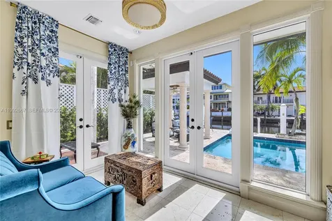 625 Poinciana Fort Lauderdale FL 33301