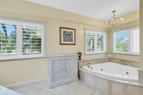 625 Poinciana Fort Lauderdale FL 33301