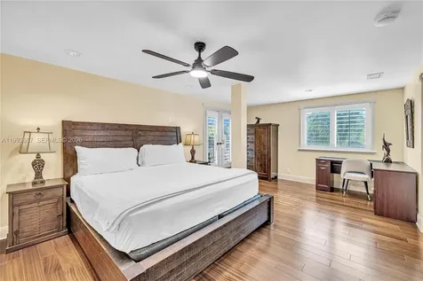 625 Poinciana Fort Lauderdale FL 33301