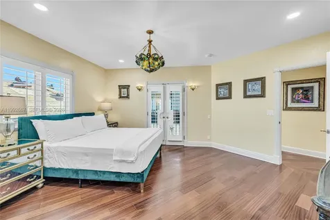 625 Poinciana Fort Lauderdale FL 33301