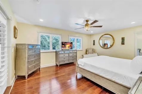 625 Poinciana Fort Lauderdale FL 33301