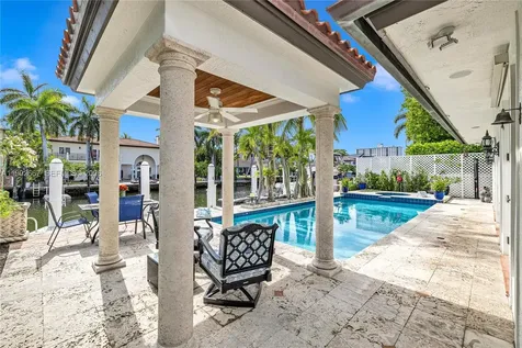 625 Poinciana Fort Lauderdale FL 33301