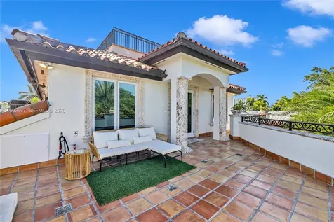 625 Poinciana Fort Lauderdale FL 33301