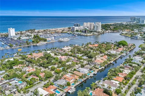 625 Poinciana Fort Lauderdale FL 33301