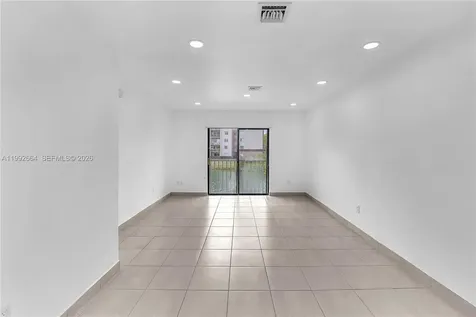 7668 SW 152nd Avenue Miami FL 33193