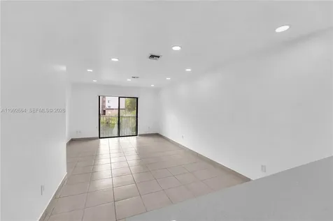7668 SW 152nd Avenue Miami FL 33193