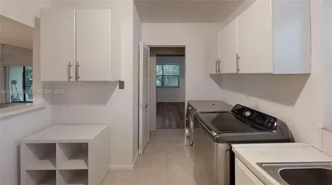 301 N Pine Island Road Plantation FL 33324