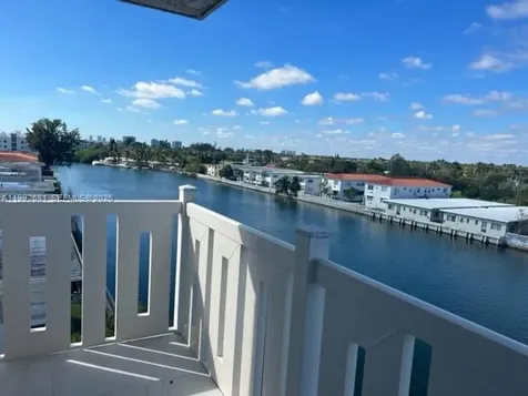 7900 Tatum Waterway Drive Miami Beach FL 33141
