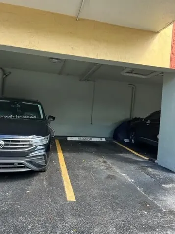 7900 Tatum Waterway Drive Miami Beach FL 33141