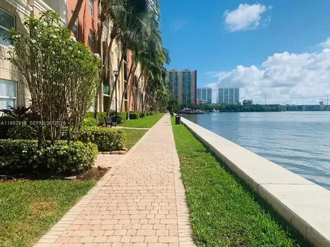 17150 N Bay Road Sunny Isles Beach FL 33160