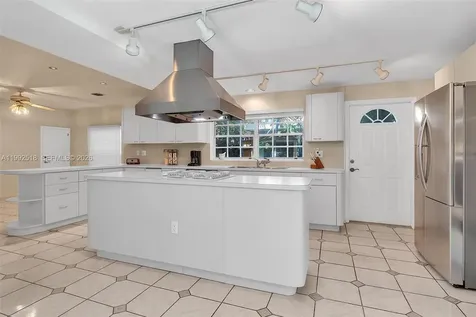 5309 Alton Road Miami Beach FL 33140