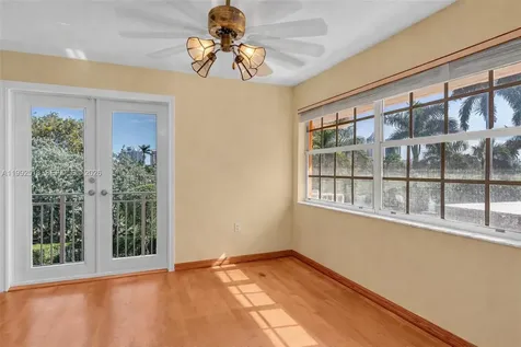 5309 Alton Road Miami Beach FL 33140