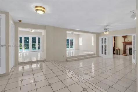 5309 Alton Road Miami Beach FL 33140