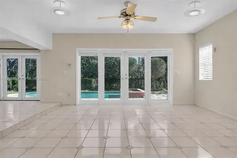 5309 Alton Road Miami Beach FL 33140