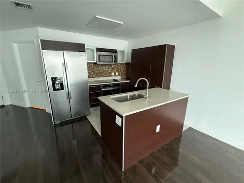 1900 N Bayshore Drive Miami FL 33132