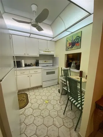 8135 Sunrise Lakes Boulevard Sunrise FL 33322