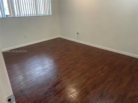 819 NE 199th Street Miami FL 33179