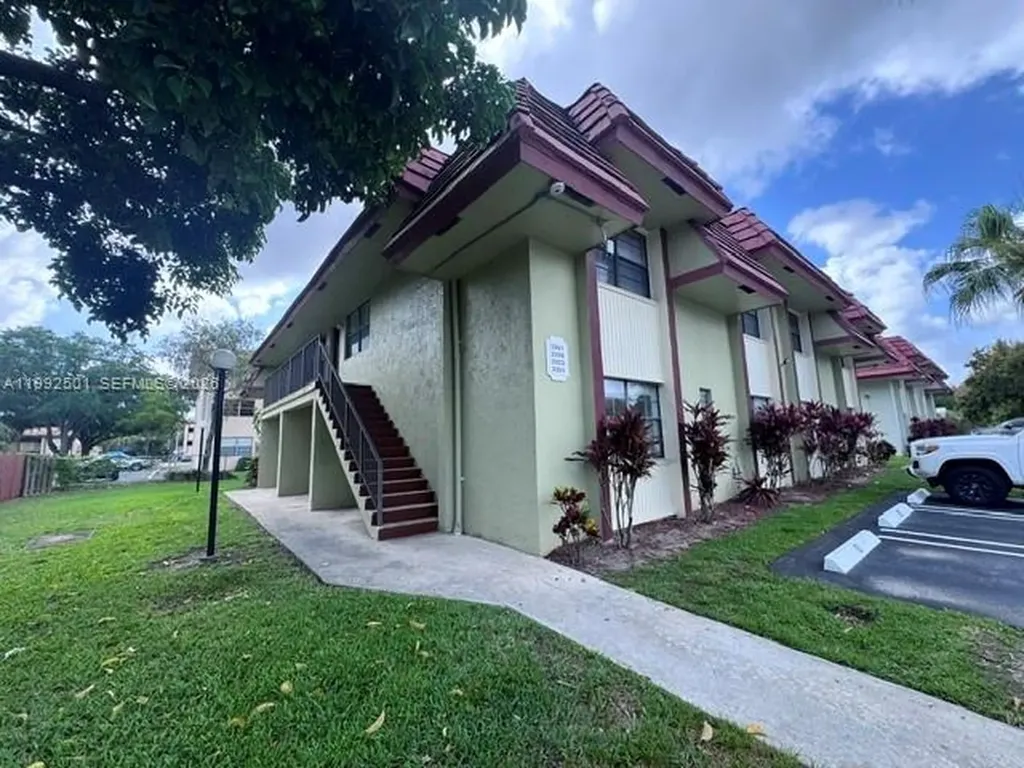 3251 NW 104th Avenue Coral Springs FL 33065