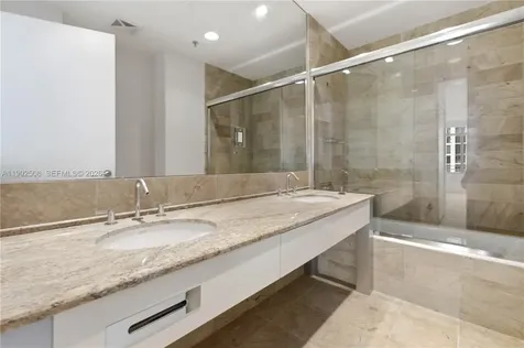 1395 Brickell Avenue Miami FL 33131