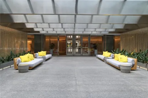 1395 Brickell Avenue Miami FL 33131