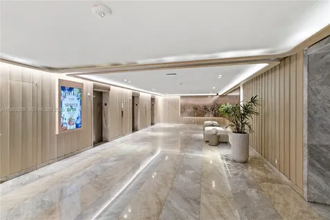 1395 Brickell Avenue Miami FL 33131