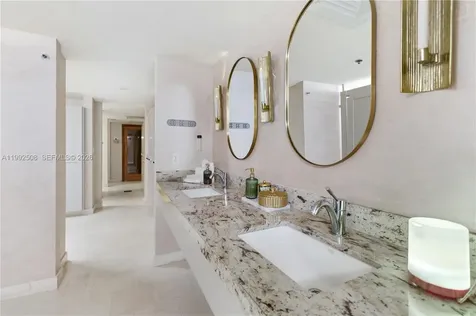 1395 Brickell Avenue Miami FL 33131