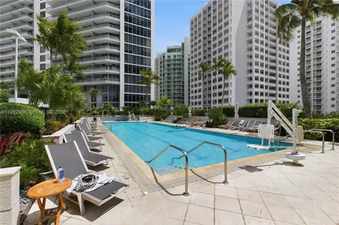 1395 Brickell Avenue Miami FL 33131